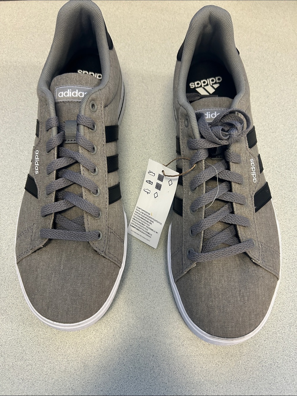 NWT adidas Men’s Gray Sneakers with Black Stripes Size 10.5 Daily 3.0